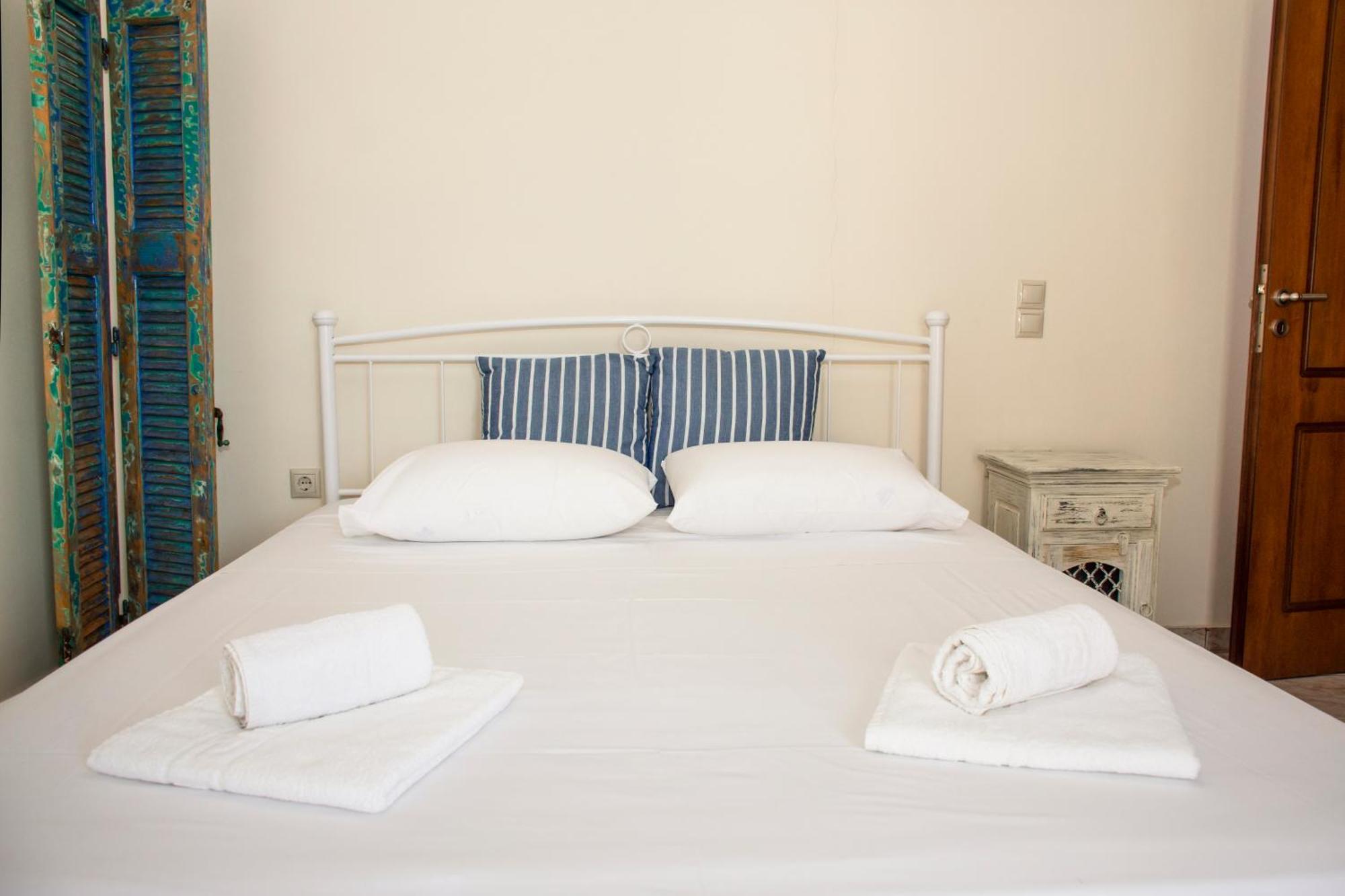 Christina Apartment キサモス エクステリア 写真